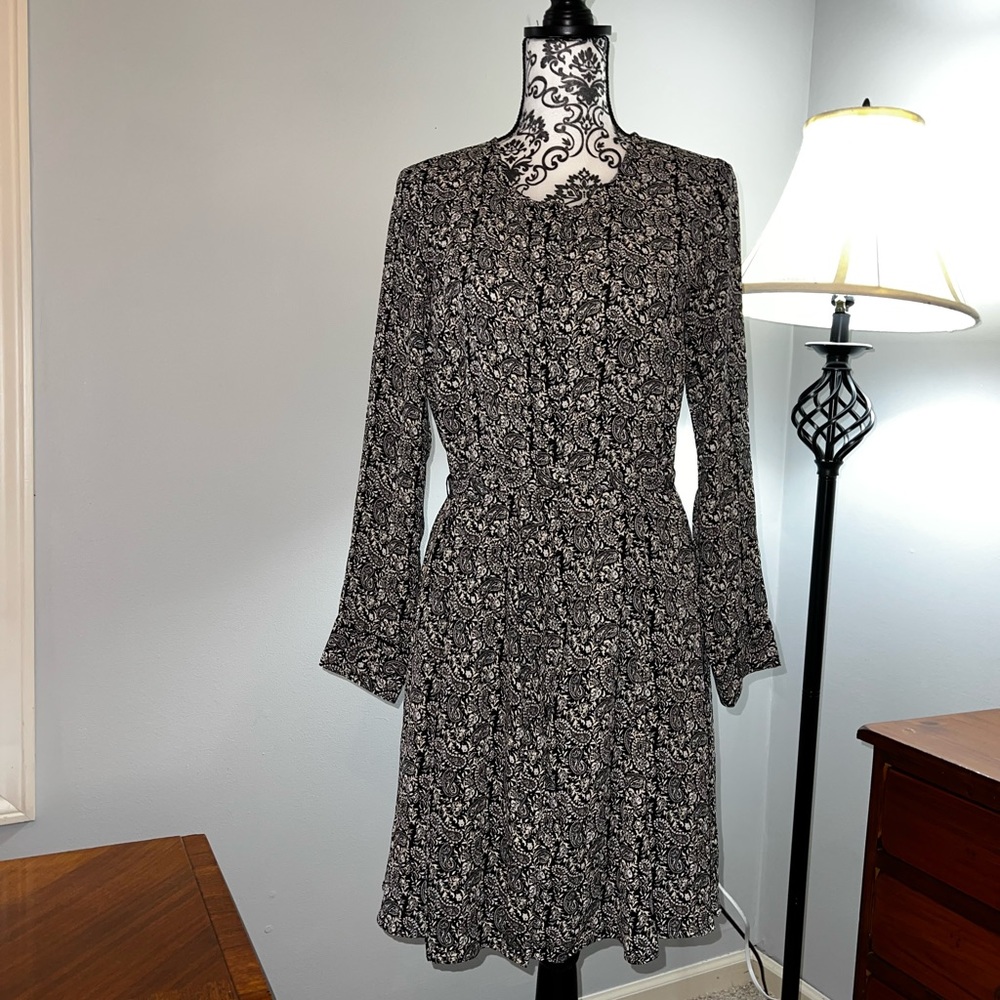 GAP black and white pattern dress